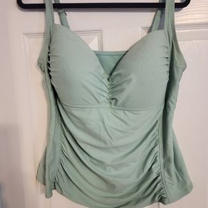VM tankini top. Mint green size 20w